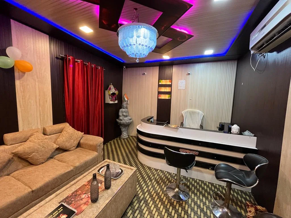 Luxury Spa in Jhansi - Image 1